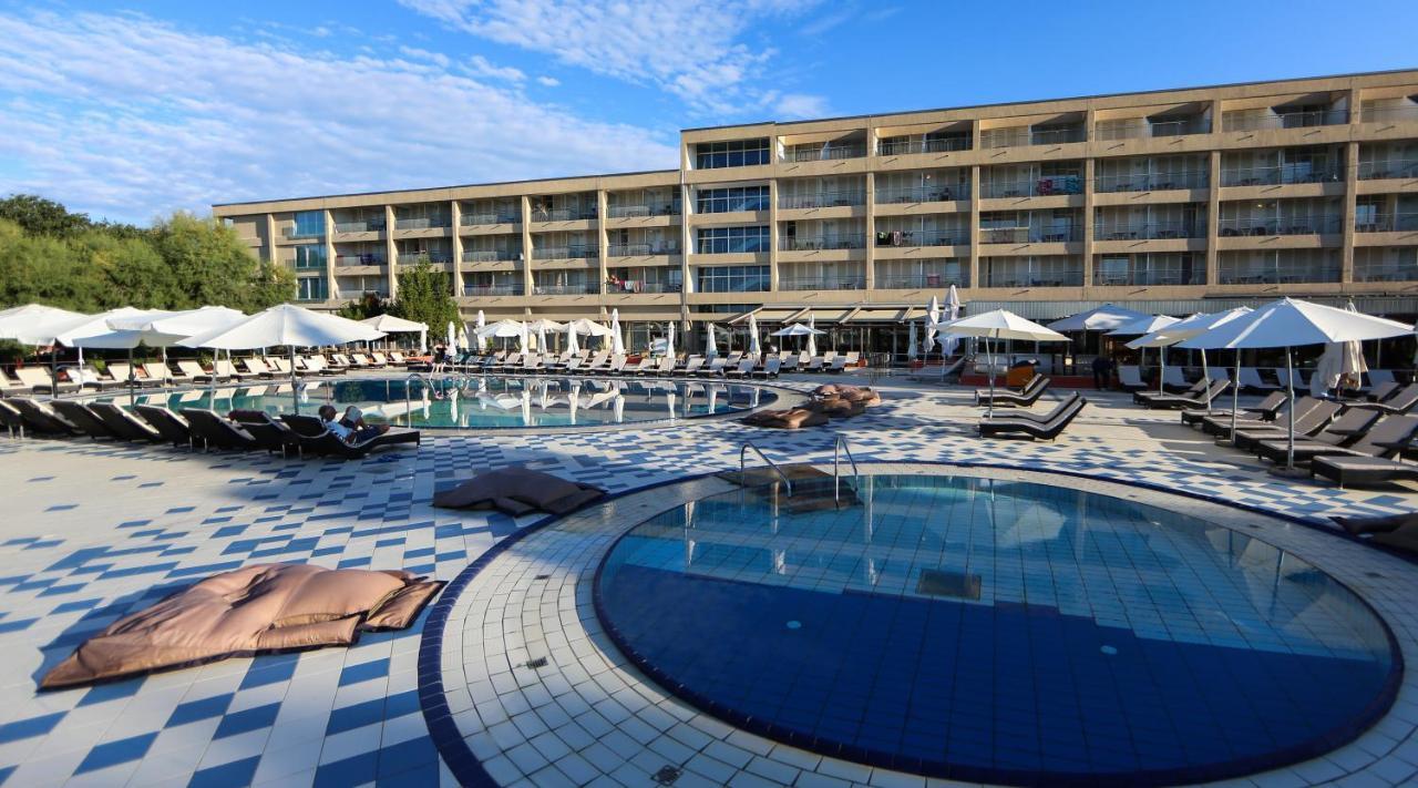 Arena Hotel メドゥリン エクステリア 写真